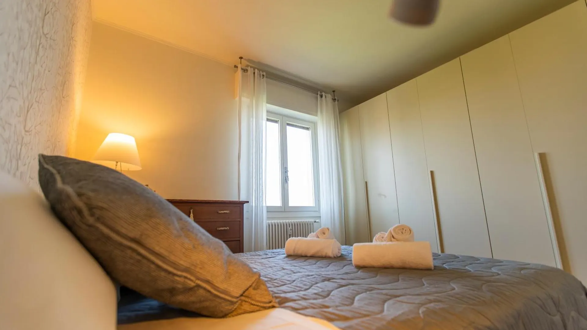 Skyattic - 801 - Citylife - 1 Min Domodossola M5 밀라노 0*,